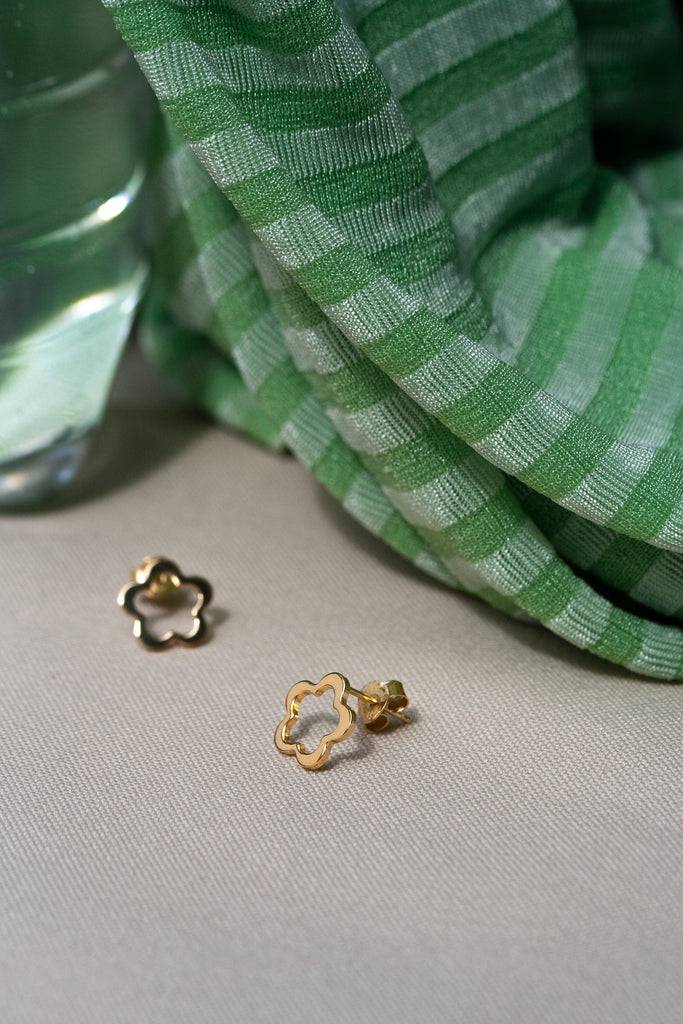 JUKSEREI FLOW EAR STUDS Kostenlose Rückgabe