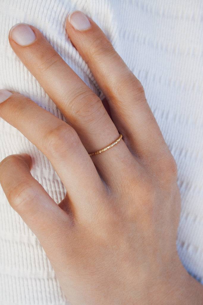 JUKSEREI SPARKLING RING Black Friday Preise