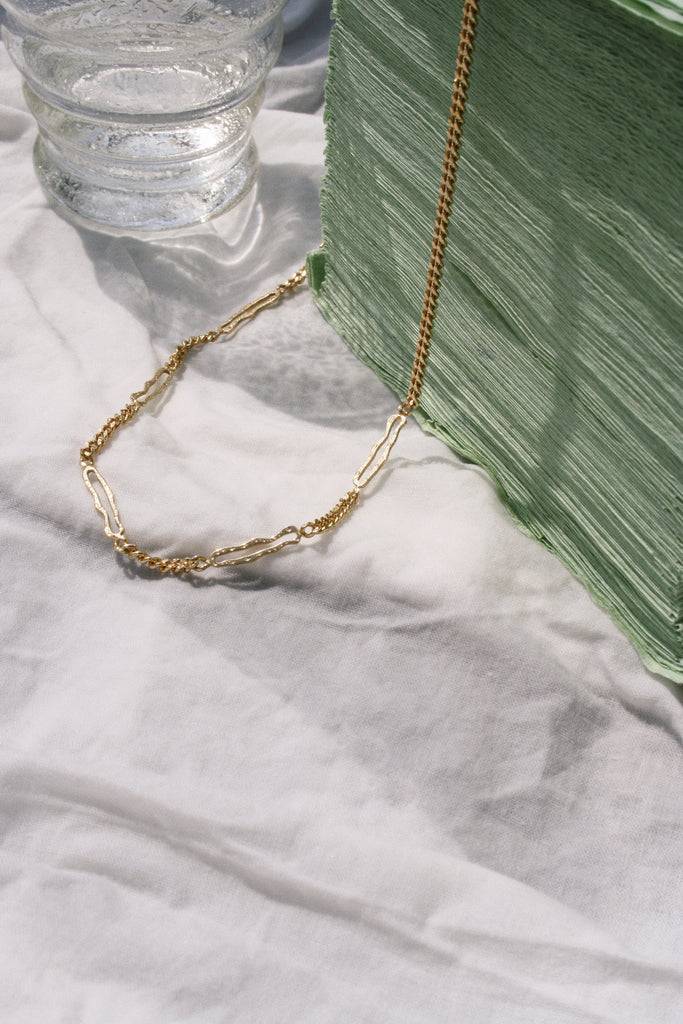 JUKSEREI ISLA NECKLACE Saisonschlussverkauf