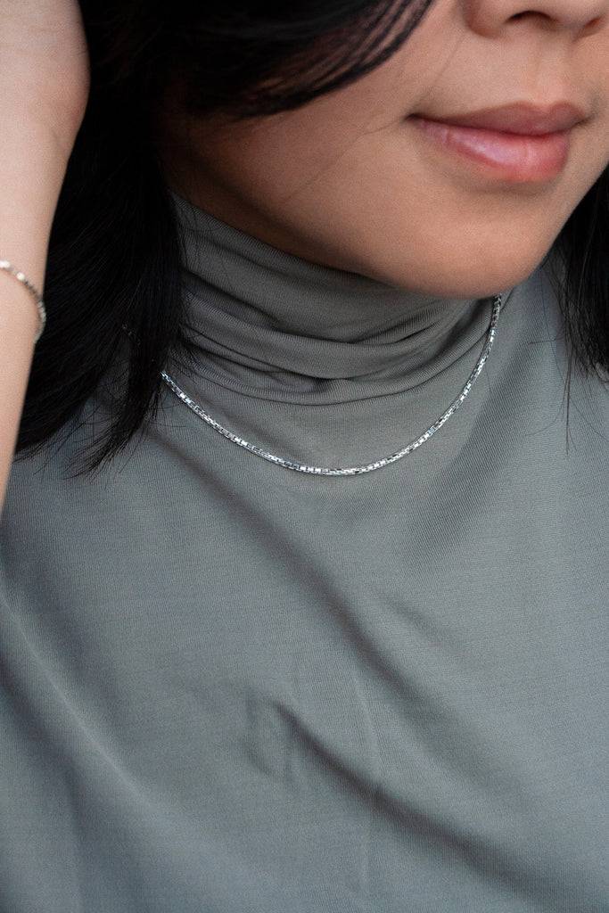 JUKSEREI BOX NECKLACE Online Shopping
