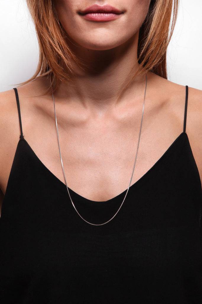 JUKSEREI SMOOTH NECKLACE Sonderangebot der Fabrik