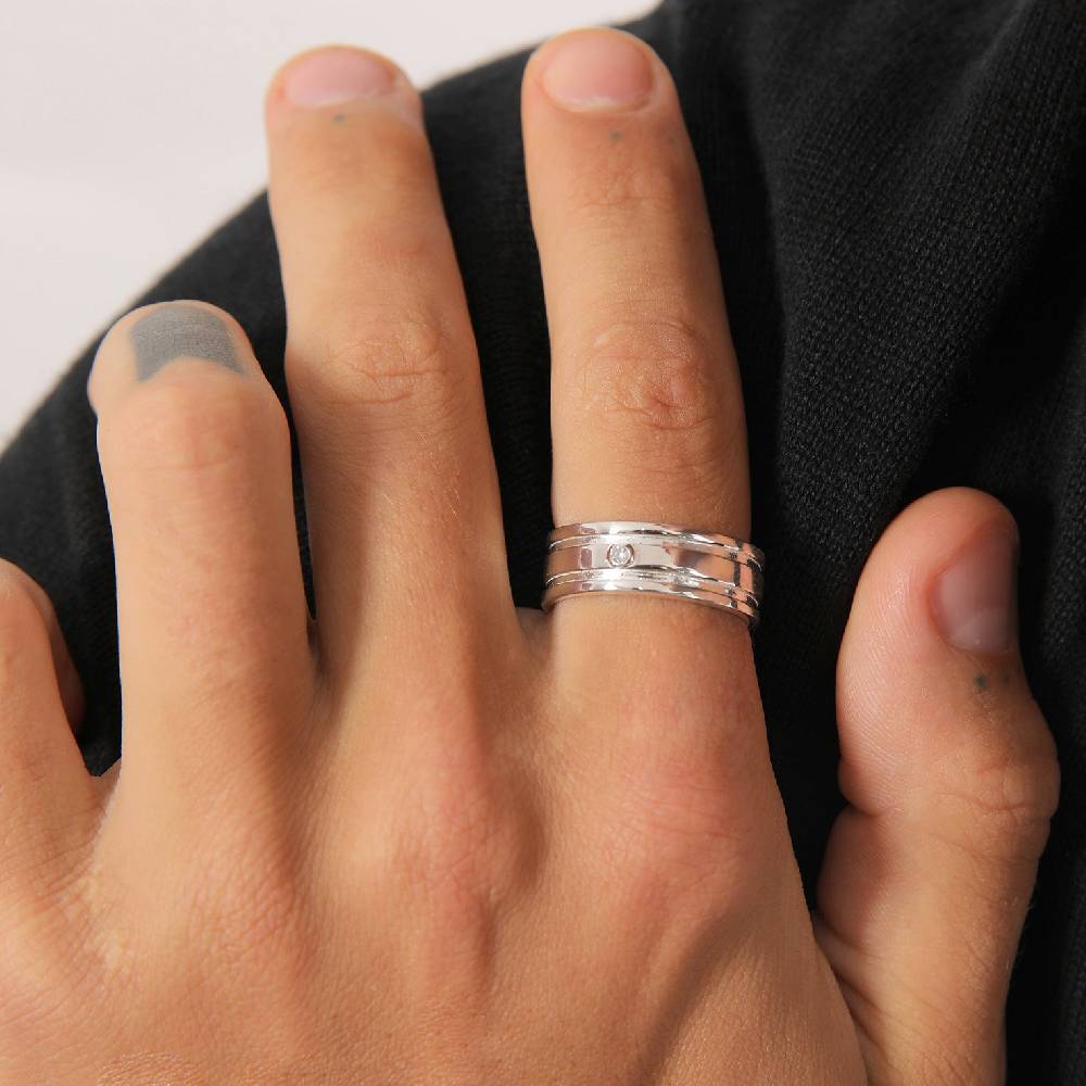 Kuzzoi Bandring Massiv | Diamant (0.03 ct) Exklusivangebot
