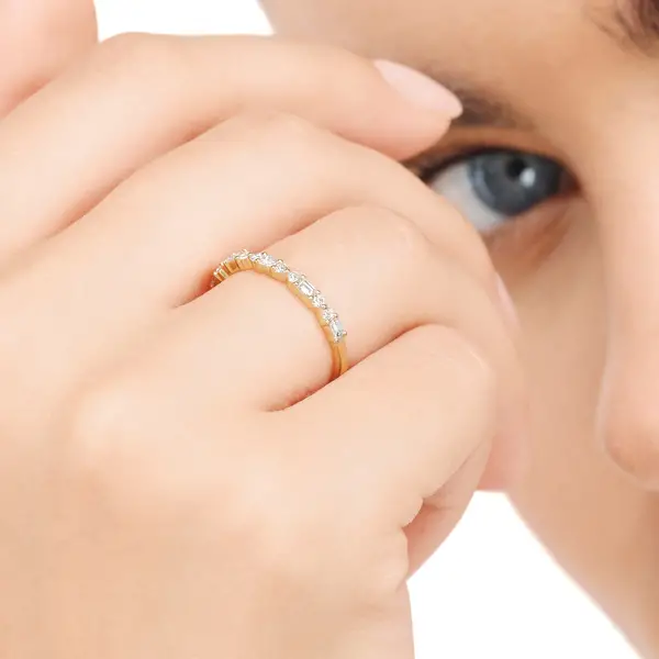 Leaf Jewelry Ring mit Baguette Diamanten, 14K Gelbgold Flash Sale