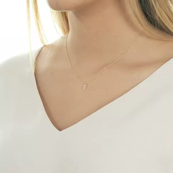Leaf Jewelry Halskette Letter "E", 14 K Rosegold mit Diamanten Weihnachtsangebot