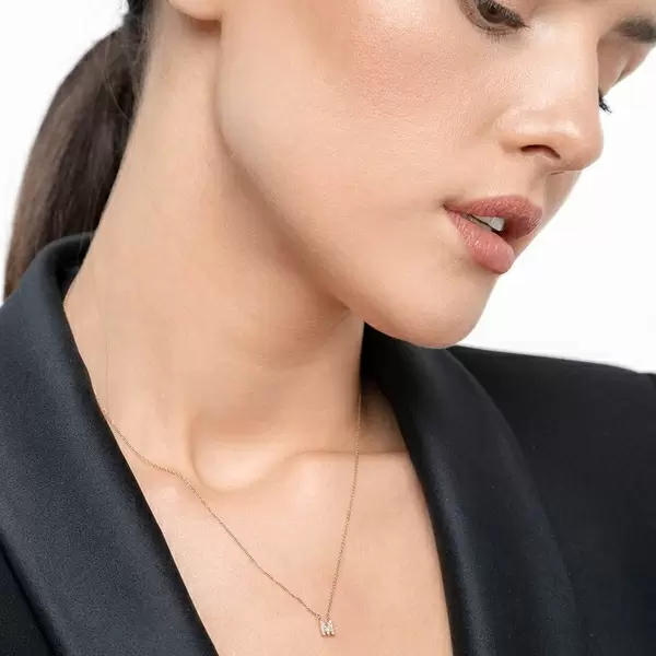 Leaf Jewelry Halskette Letter "M", 14 K Rosegold mit Diamanten Vatertagsangebot