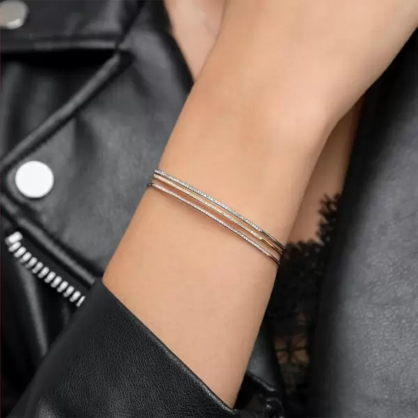 Leaf Jewelry Armreif Circle mit Diamanten, 18 K Weißgold Riesige Ersparnisse