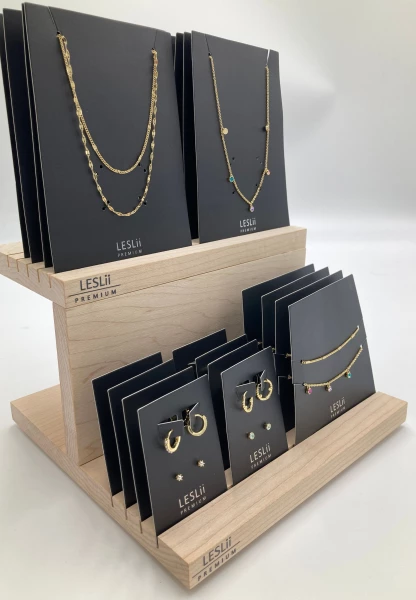 Leslii Recycled Ohrringset mit bunten Glassteinen Große Rabatte