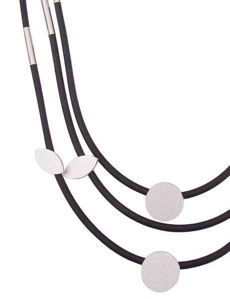 -50% SALE Leslii Lange Halskette Statement Formen in Silber Schwarz Begrenzt auf 3 Tage