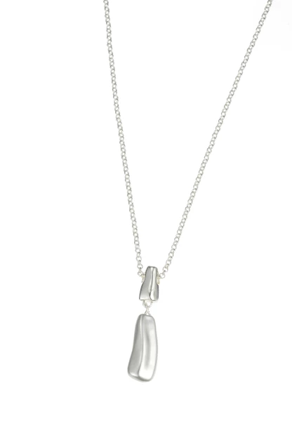Leslii Lange Halskette Matt Look in Silber Valentinstagsangebot