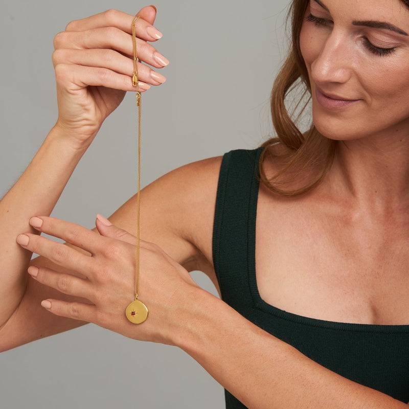 Mosuo Jewellery Geburtsstein Halskette Januar - Vermeil & Granat Kostenlose Rückgabe