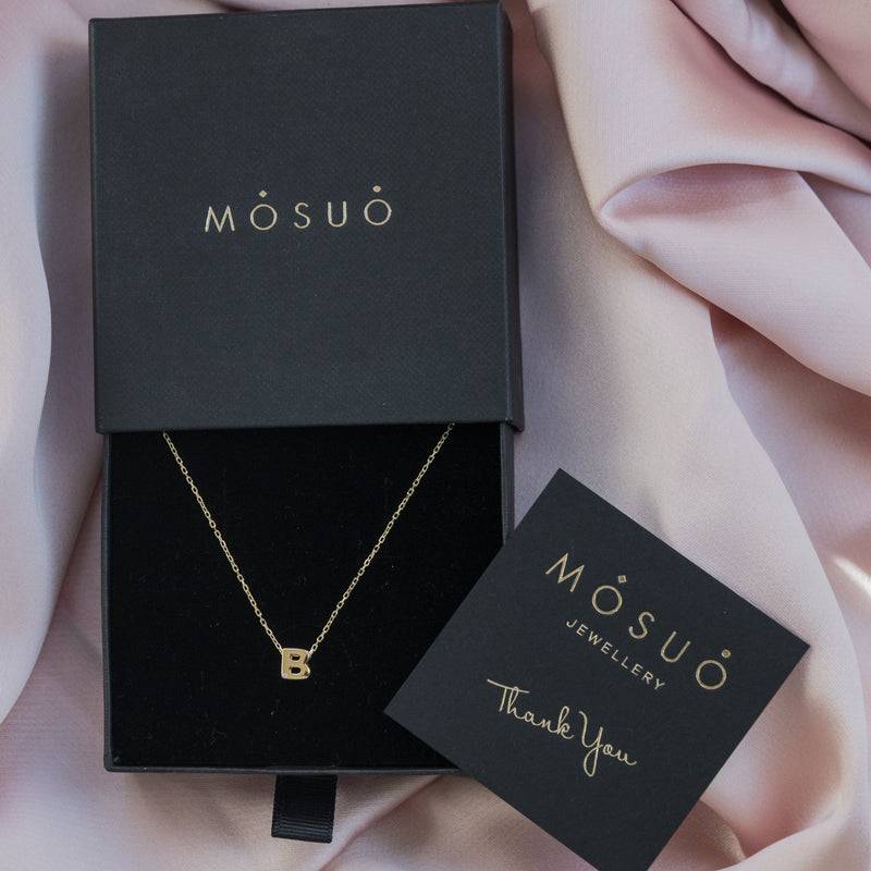 Mosuo Jewellery Diamant Buchstaben Halskette “B” - Vermeil Blitzangebot