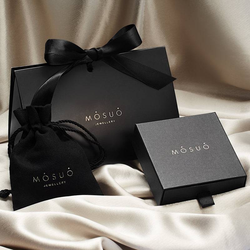 Mosuo Jewellery Diamant Buchstaben Halskette “F” - Vermeil Saisonale Angebote