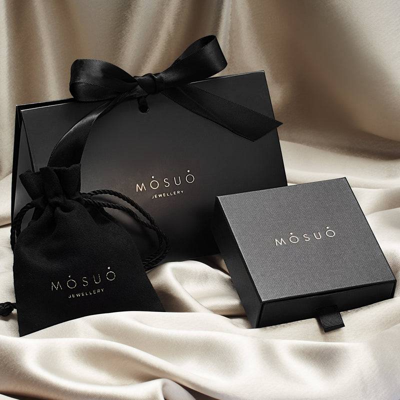 Mosuo Jewellery Diamant Buchstaben Halskette “P” - Vermeil Kostenlose Rückgabe