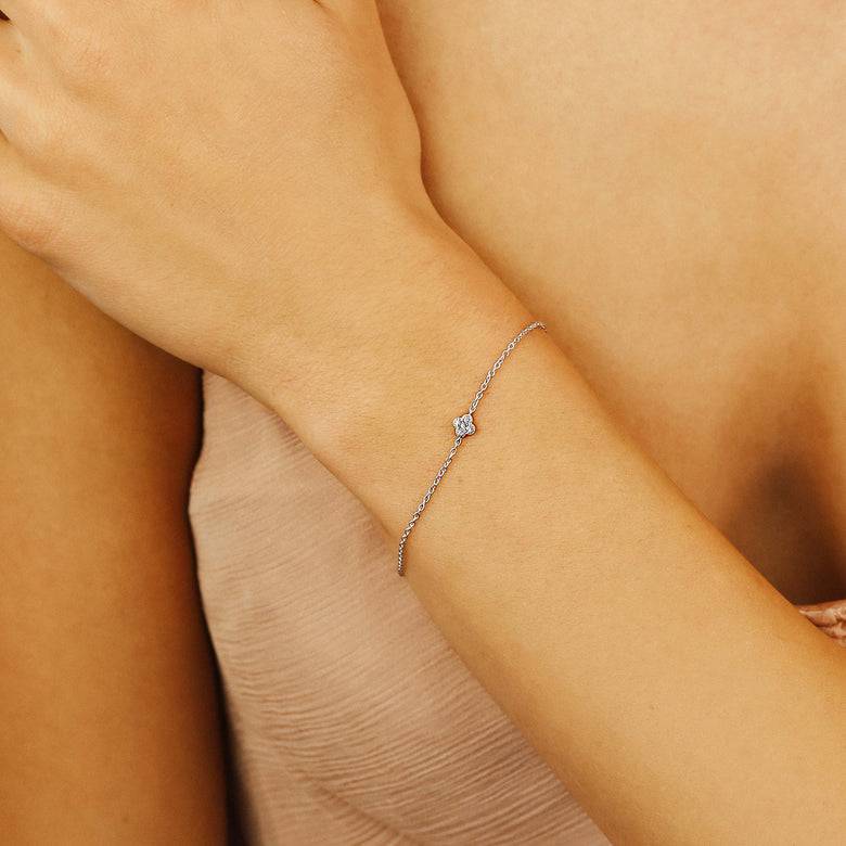 Nana Kay Delicate Touch Armband Clover Kauf eins, bekomm eins gratis