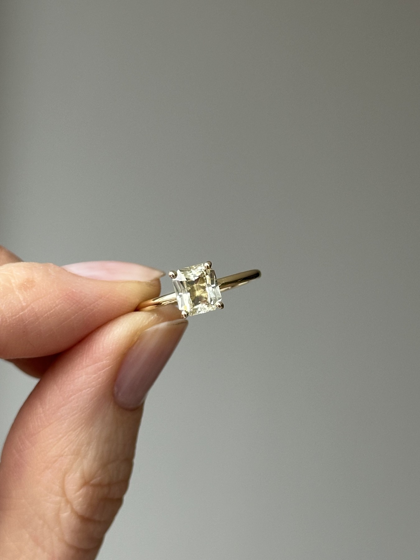 Nina Kastens Yellow Sapphire Ring Preisnachlass