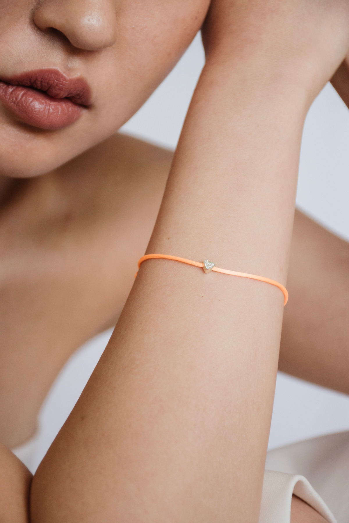 Nina Kastens Diamond Heart Bracelet Orange Schlussverkauf