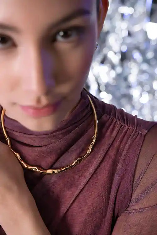 Paul Valentine Molten Choker Kostenlose Rückgabe