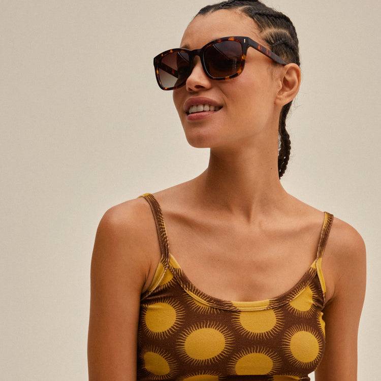 Pilgrim KATYA Recycelte Sonnenbrille Schildpatt-Braun/Gold Großer Ausverkauf