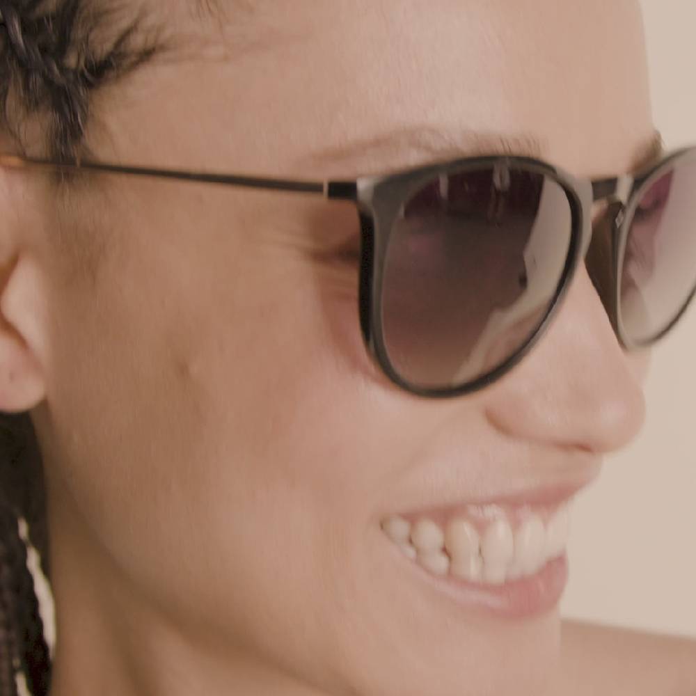 Pilgrim VANILLE Sonnenbrille Schwarz/Gold Super Rabatt