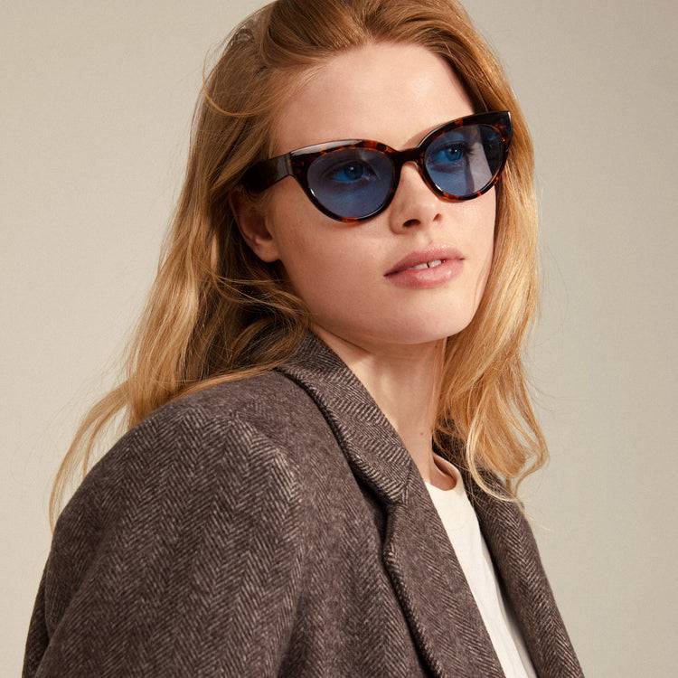 Pilgrim RAISA Recycelte Sonnenbrille Schildpatt-Braun Im Verkauf