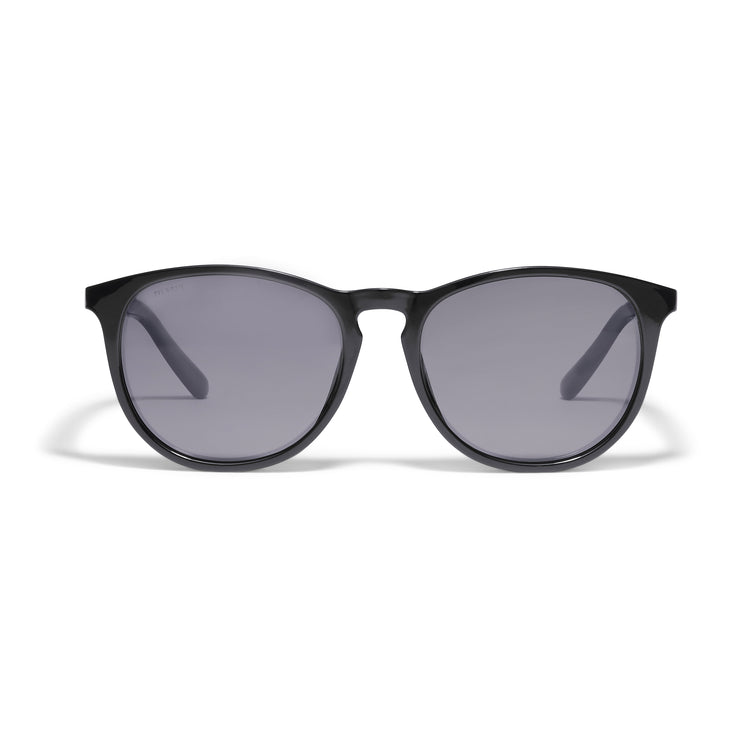 Pilgrim CAMILLA recycelte klassische Sonnenbrille schwarz Vierteljährliche Förderung