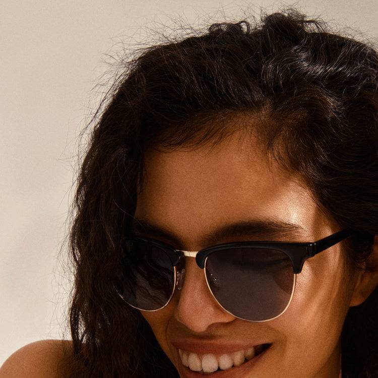 Pilgrim CHARLIE Sonnenbrille Schwarz/Gold Fabrik Onlineshop
