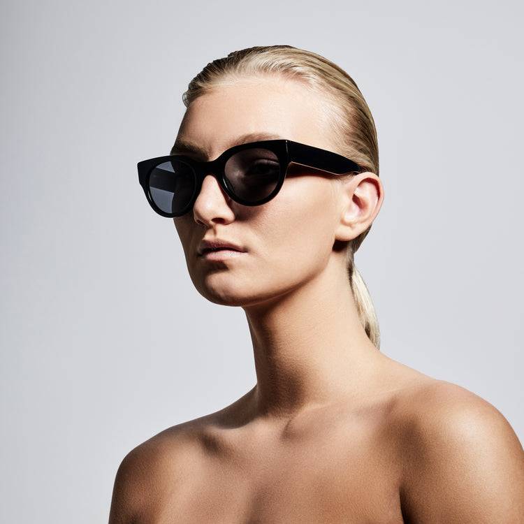 Pilgrim MALI oversized Acetat Sonnenbrille, schwarz Exklusivangebot