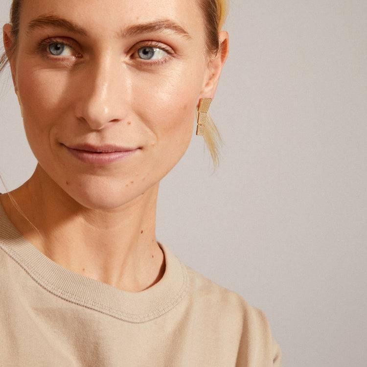 Pilgrim KLAUDIA recycelte Ohrringe vergoldet Exklusive Angebote