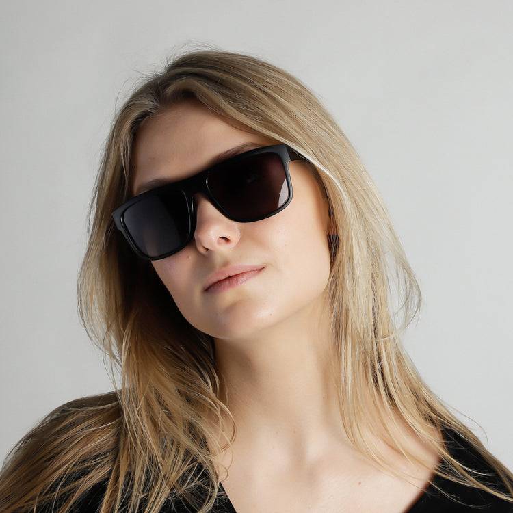 Pilgrim Sonnenbrille : Kara : Schwarz Outlet