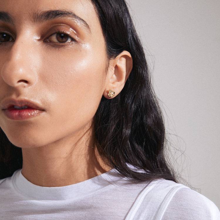 Pilgrim INAYA recycelte Ohrringe vergoldet Kostenloser Versand international