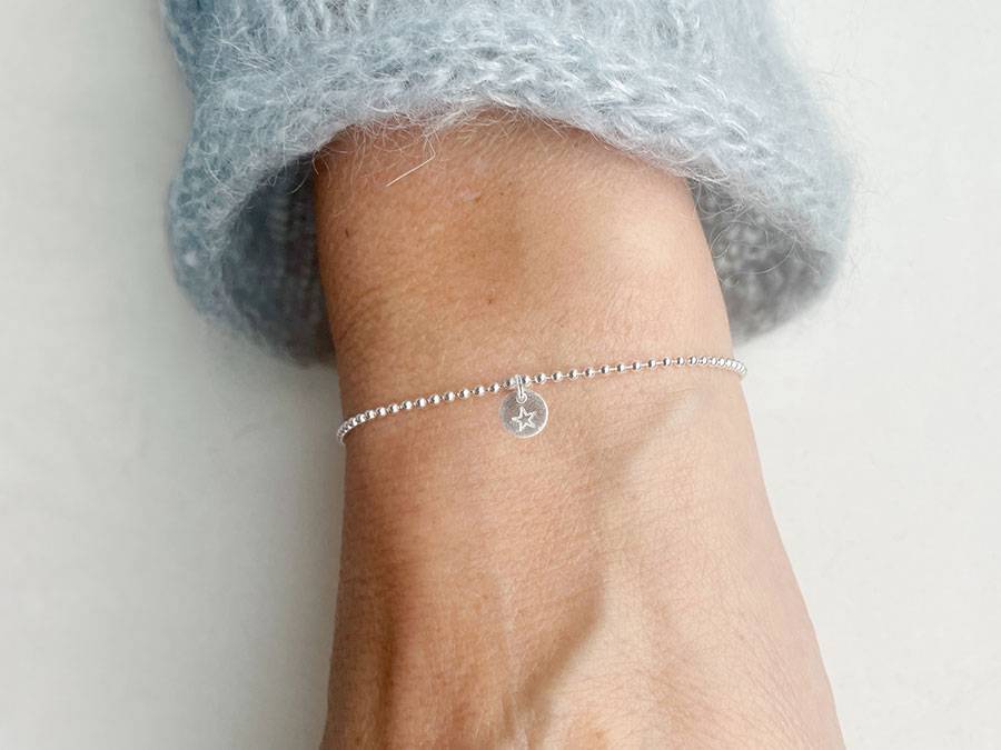 Renna Deluxe Armband mit STERN und Buchstaben-Anhänger Silber Saisonschlussverkauf