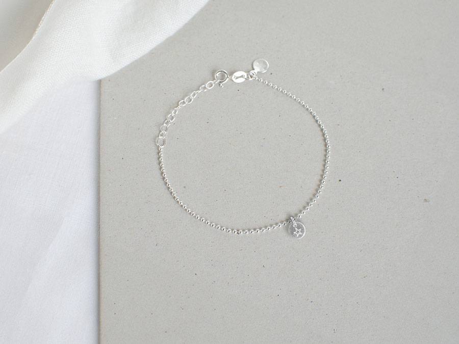 Renna Deluxe Armband mit STERN und Buchstaben-Anhänger Silber Saisonschlussverkauf
