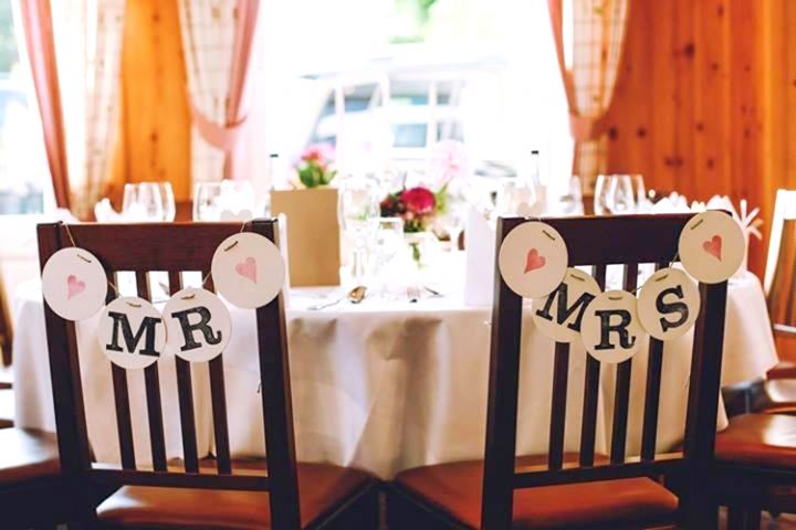 Renna Deluxe ER & SIE StuhlDeko Girlanden zur Hochzeit Riesige Rabatte