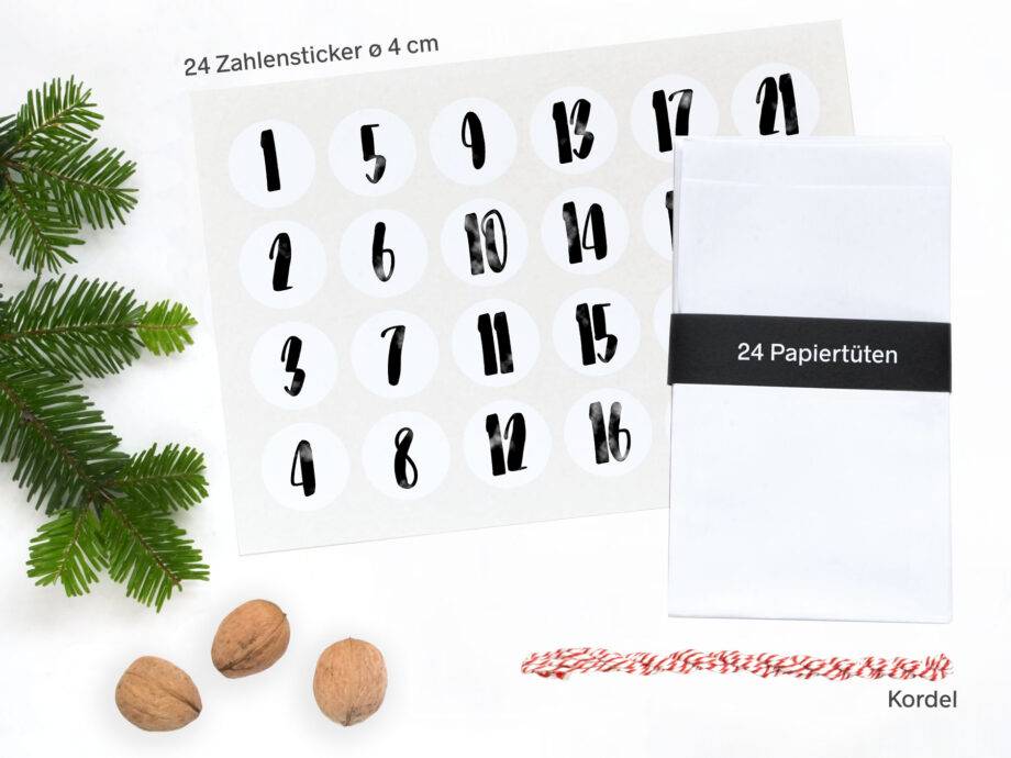 Renna Deluxe Adventskalender Schwarz-Weiß mit Handlettering Saisonschlussverkauf
