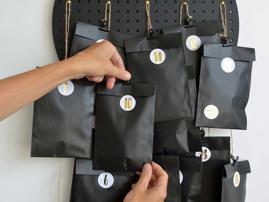 Renna Deluxe RAMADAN Kalender Gold mit schwarzen Tüten Muttertagsangebot