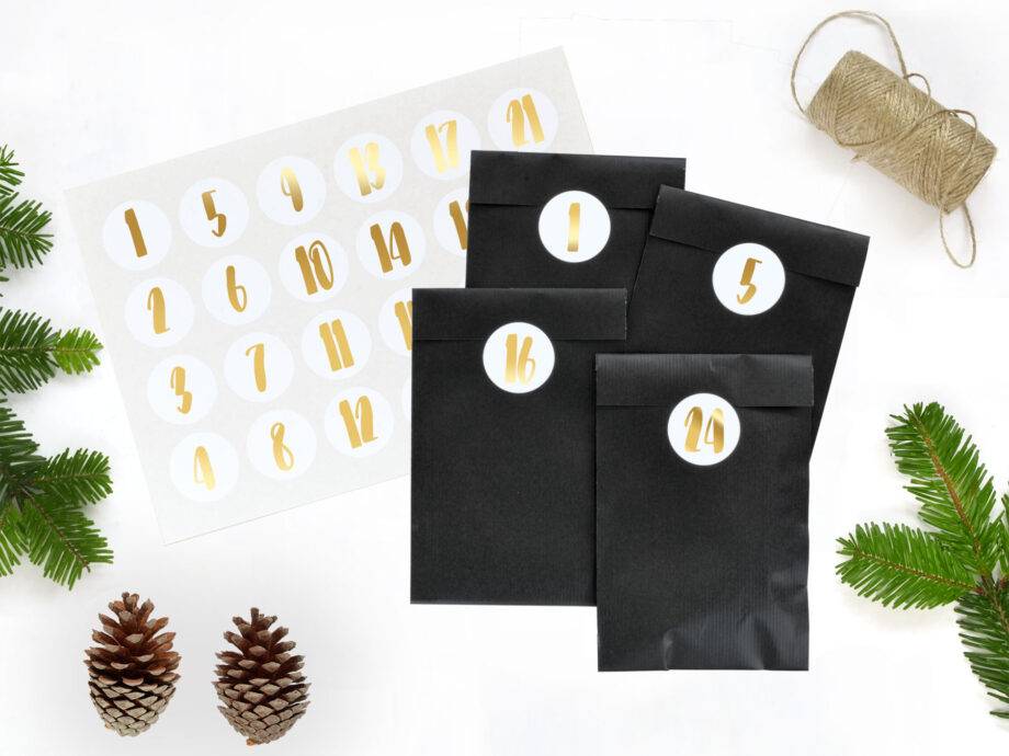 Renna Deluxe Adventskalender Gold metallic mit schwarzen Tüten Bestseller