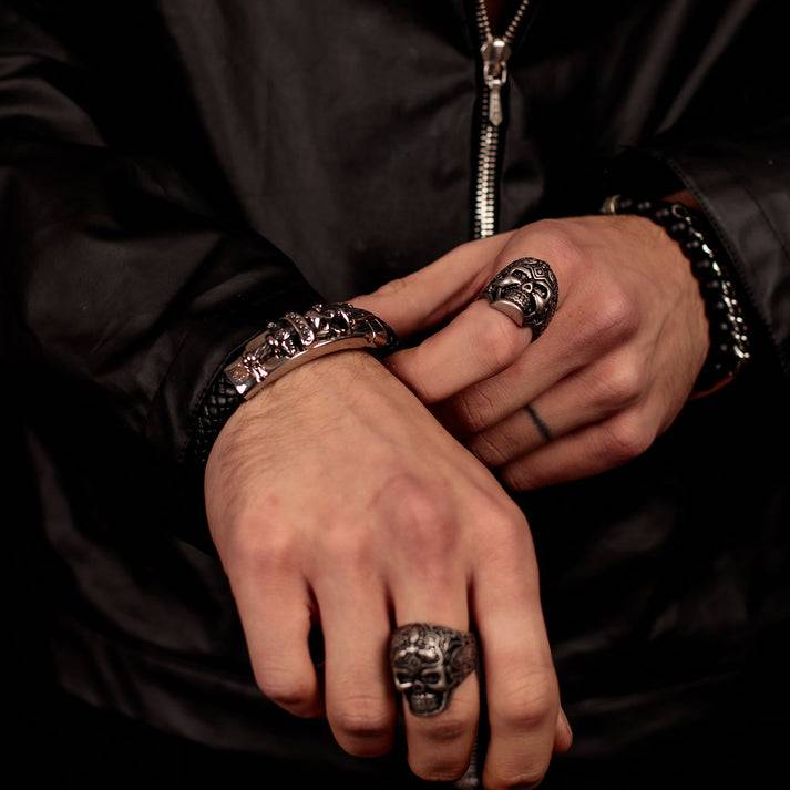 Save Brave Armband Jack mit Totenkopf aus geflochtenem Leder & Edelstahl Bis zu 60% Rabatt