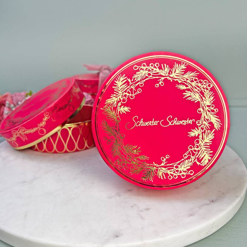 SchwesterSchwester Candy Box in kräftigem Pink von SchwesterSchwester Discount Store für neue Produkte