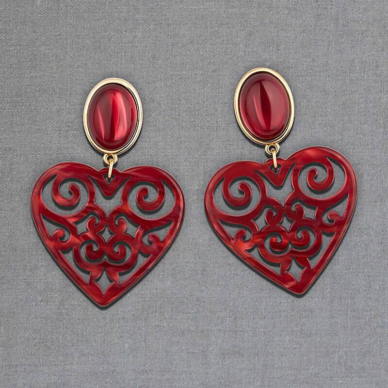 SchwesterSchwester Schöne Ohrringe in schimmerndem Rot mit Herz-Ornamenten von AmuseToi Kostenloser Versand international