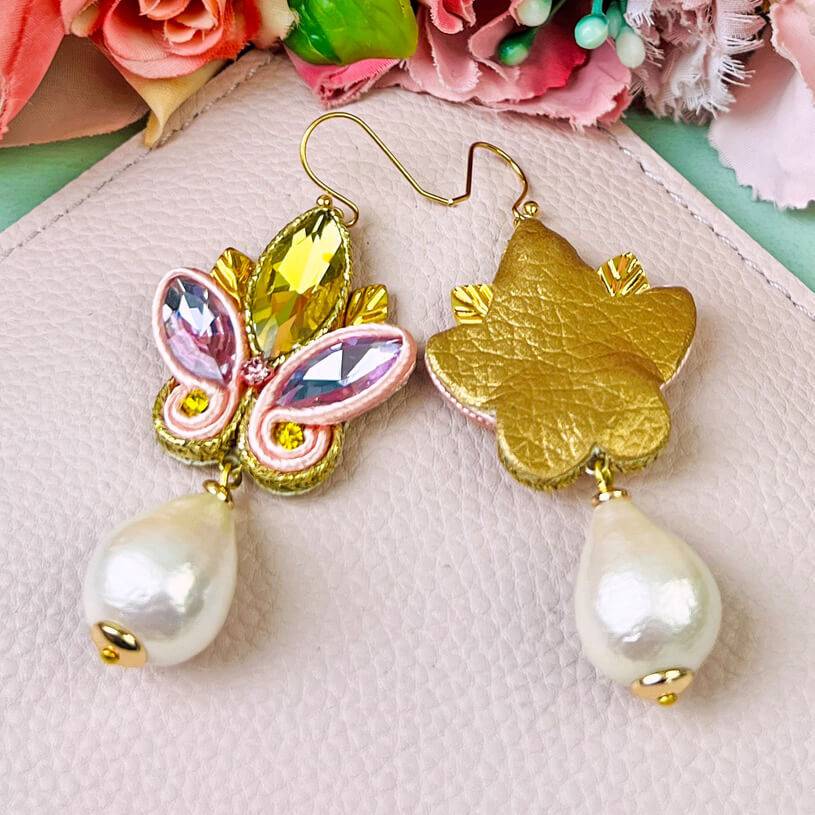 SchwesterSchwester Schöne Soutache-Ohrhänger in Flieder und Gelb mit Baumwolltropfen Begrenztes Angebot