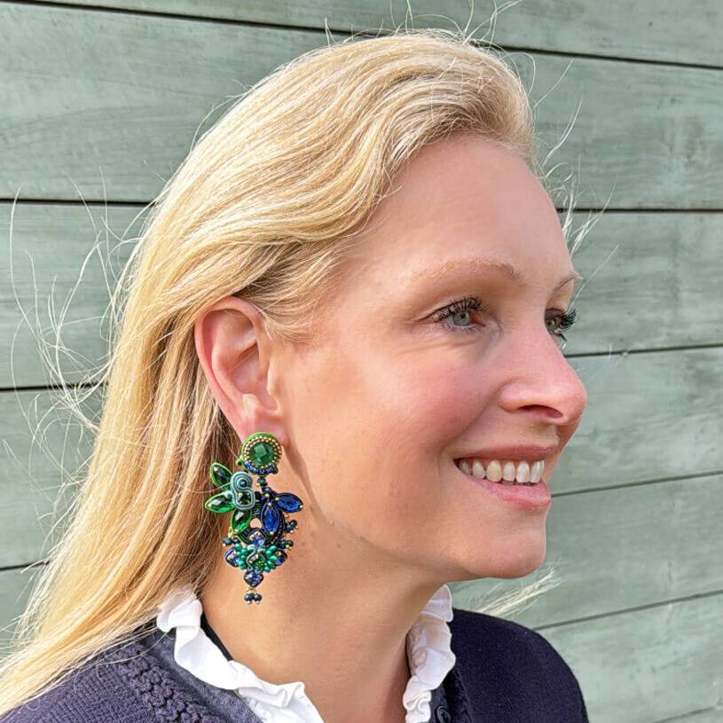 SchwesterSchwester Vorbestellbar - Große Soutache-Ohrringe in Grün und Dunkelblau Im Verkauf
