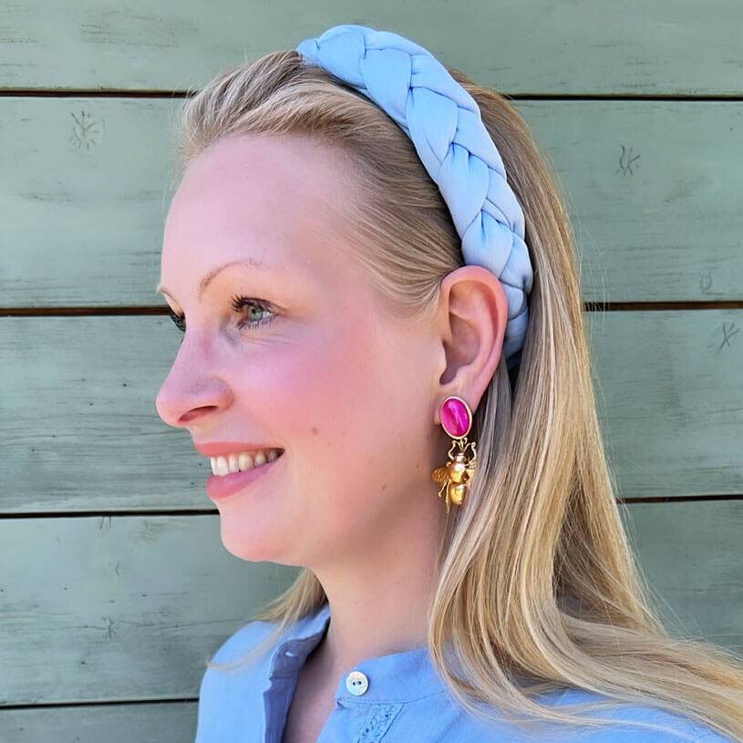 SchwesterSchwester Pinke Ohrstecker mit vergoldeter Hummel von AmuseToi Fabrik Onlineshop
