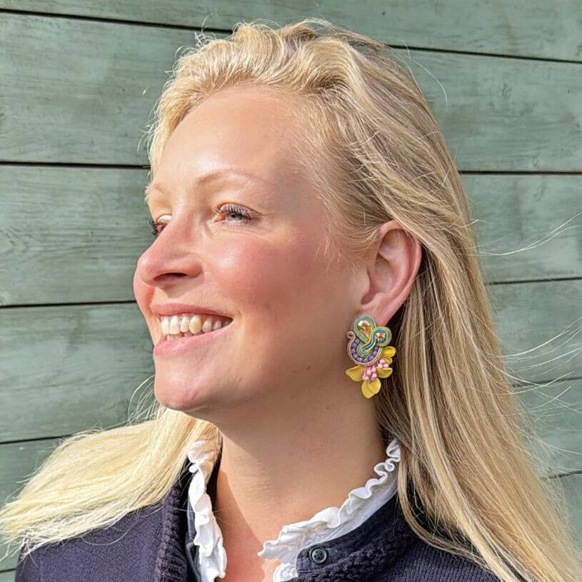 SchwesterSchwester Vorbestellbar - Farbenfrohe Soutache-Ohrringe in Gelb, Rosa und Flieder Letzte 2 Tage