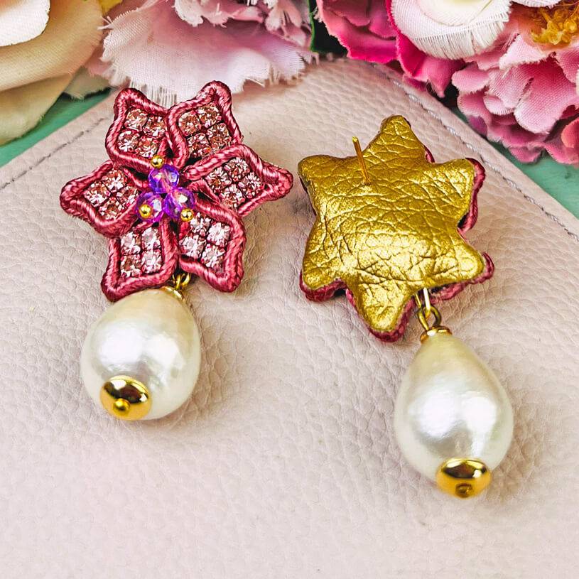 SchwesterSchwester Süße Blumen-Soutache-Ohrringe in Puderrosa mit kleinen Baumwolltropfen Cyber Monday
