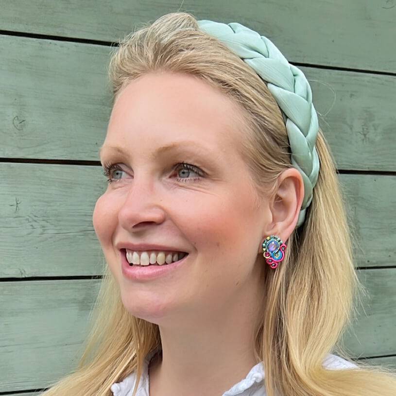 SchwesterSchwester Schöne Soutache-Ohrringe in Pink und Blau Black Friday Preise